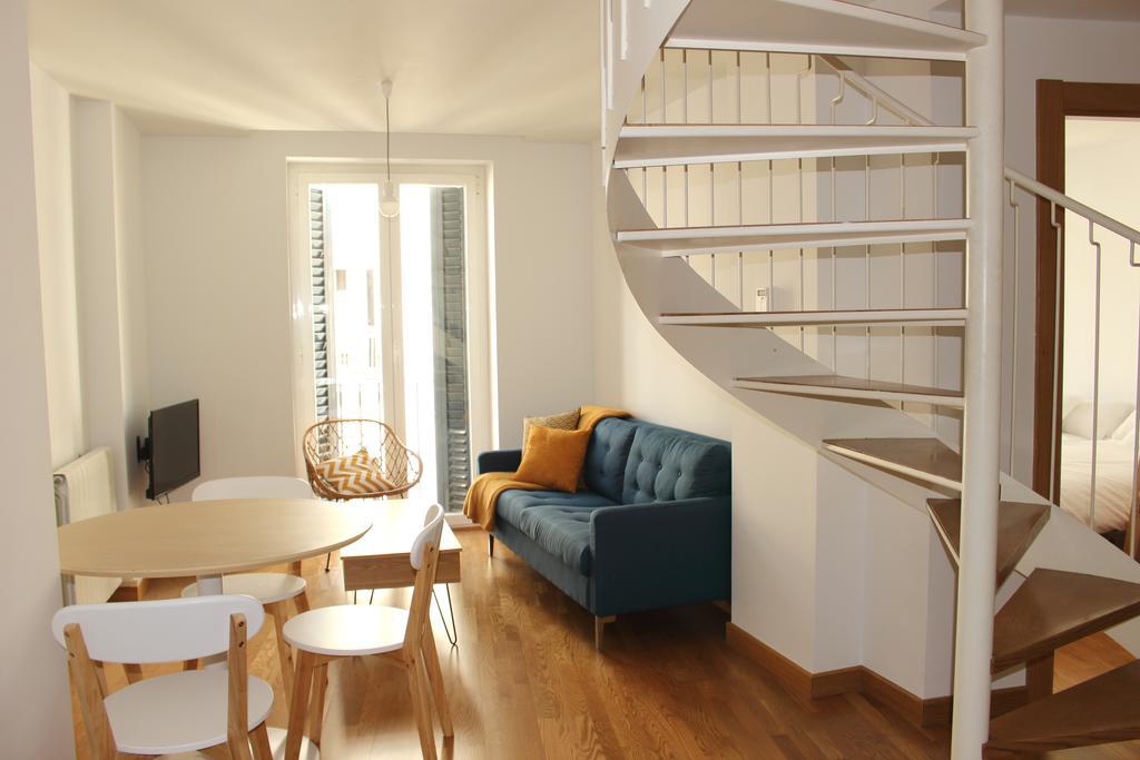 Aloha Apartamentos Pamplona Quarto foto